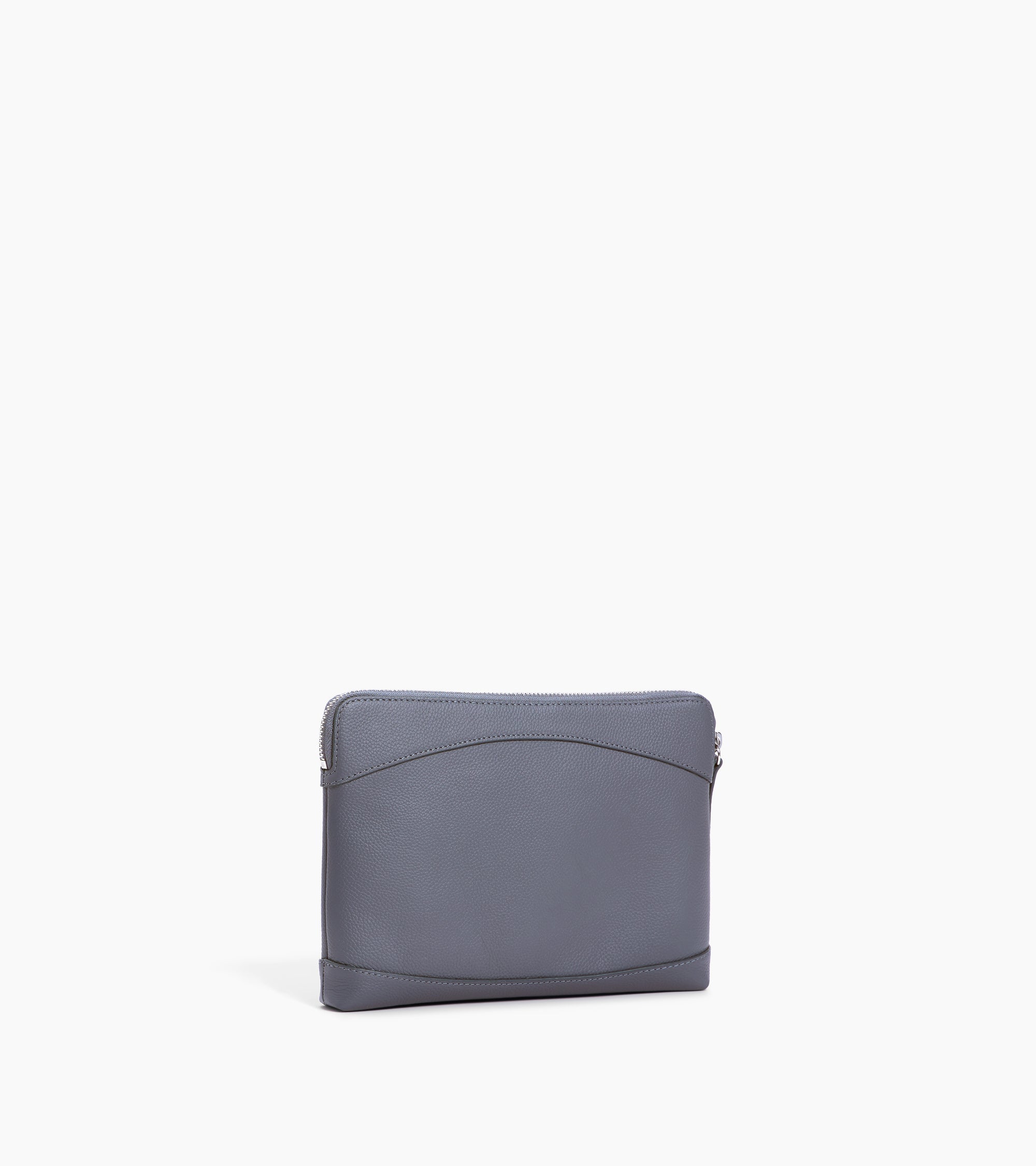 Kleine Tasche aus genarbtem Leder mit Reißverschluss