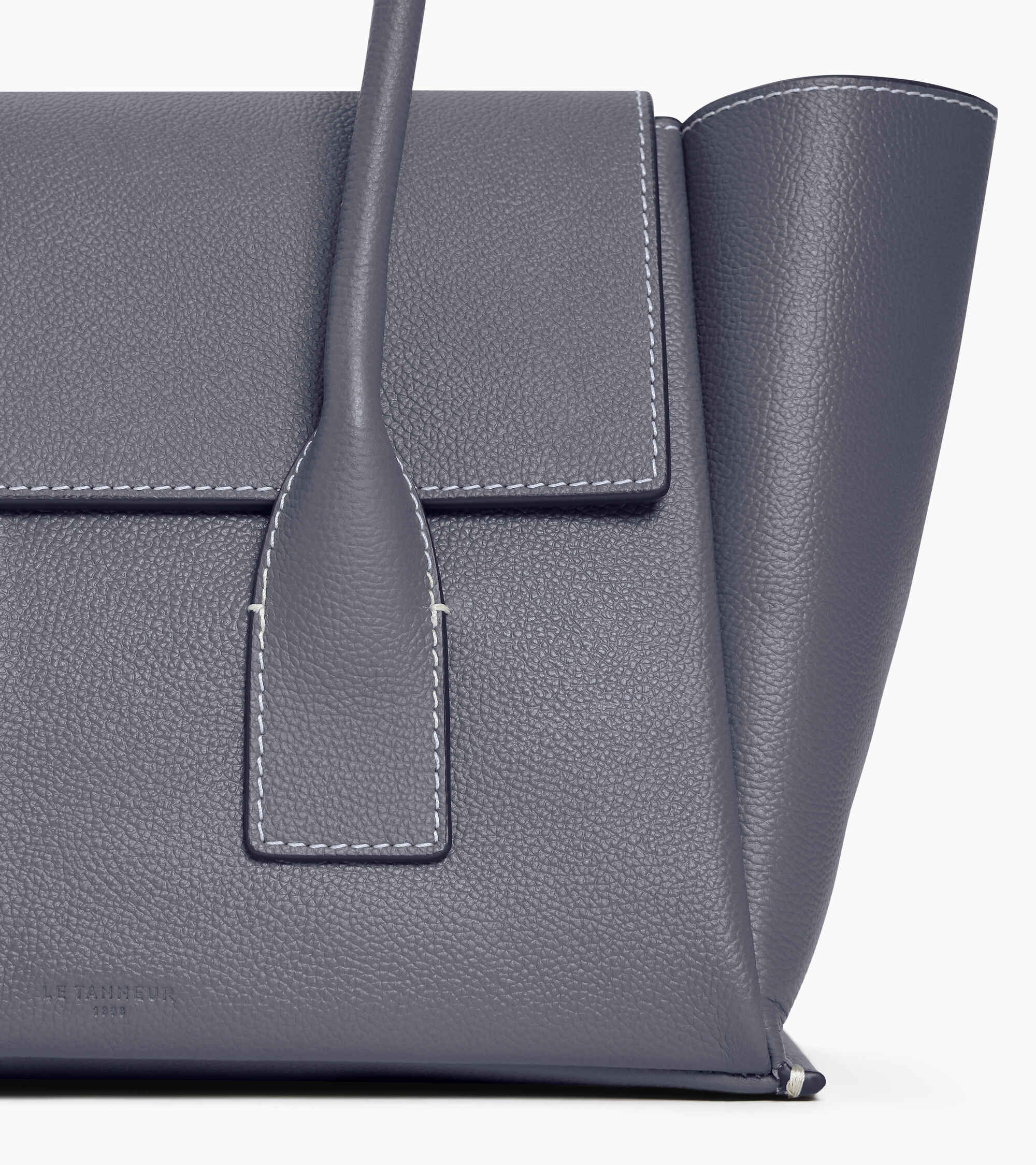 Elena medium tote bag with flap, in grained leather