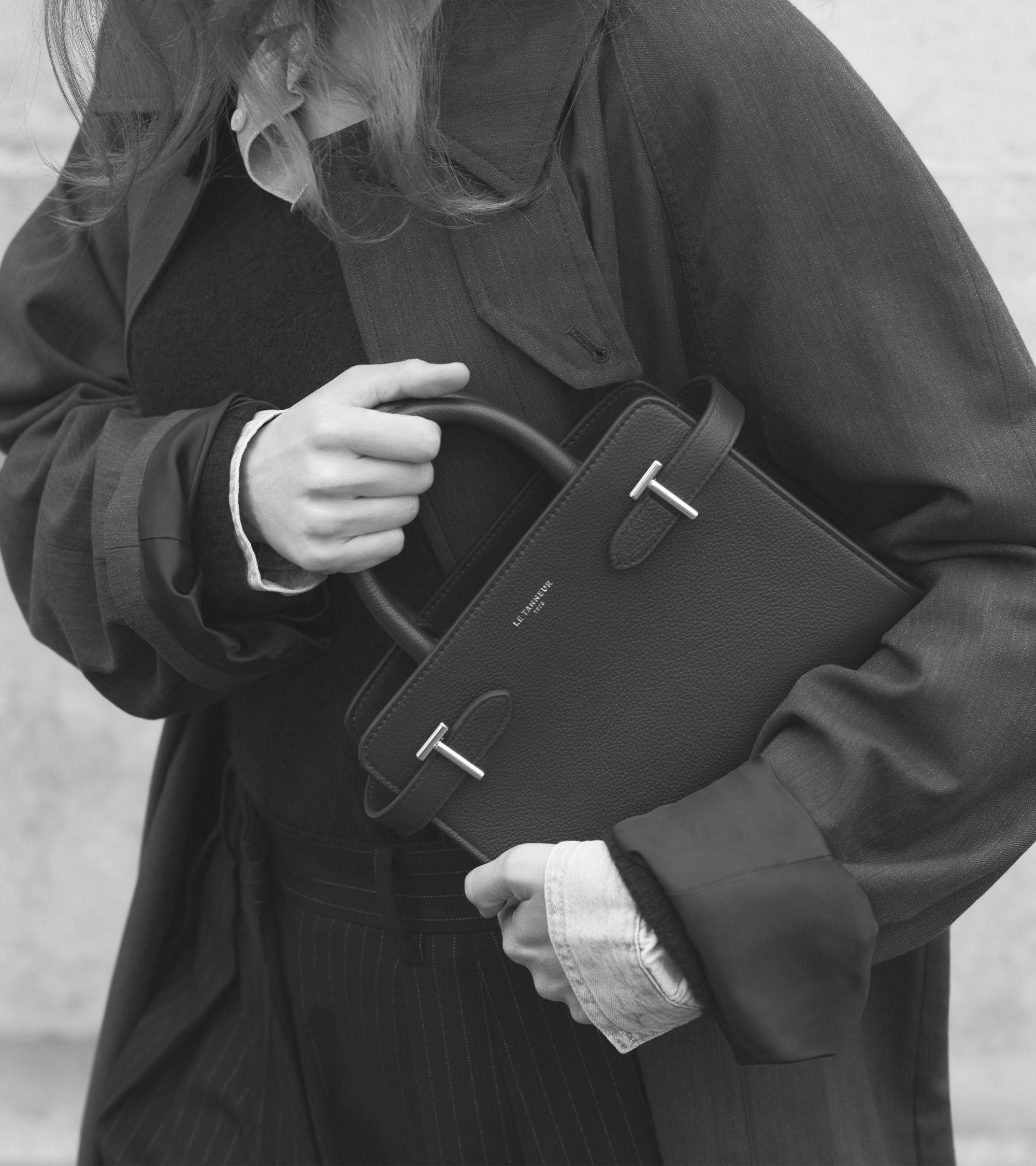 Emilie small handbag in grained leather